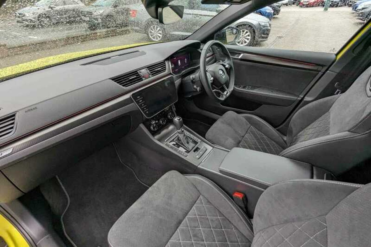 SKODA Superb 1.4 TSI (218ps) SportLine Plus iV DSG Est